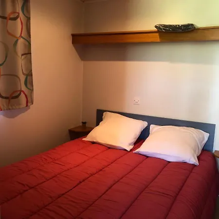 Campsite Le Medoc Aux 4 Vents Jau-Dignac-et-Loirac